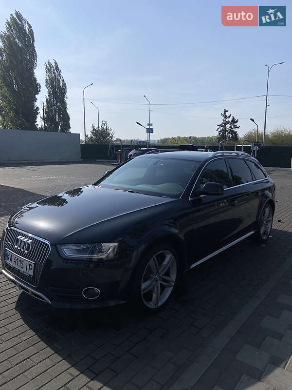 Audi A4 Allroad 2015