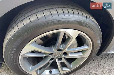 Универсал Audi A4 Allroad 2017 в 