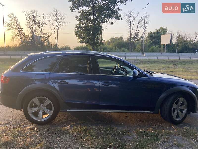 Универсал Audi A4 Allroad 2013 в Киеве