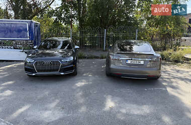 Универсал Audi A4 Allroad 2017 в 