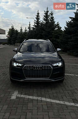 Универсал Audi A4 Allroad 2017 в 
