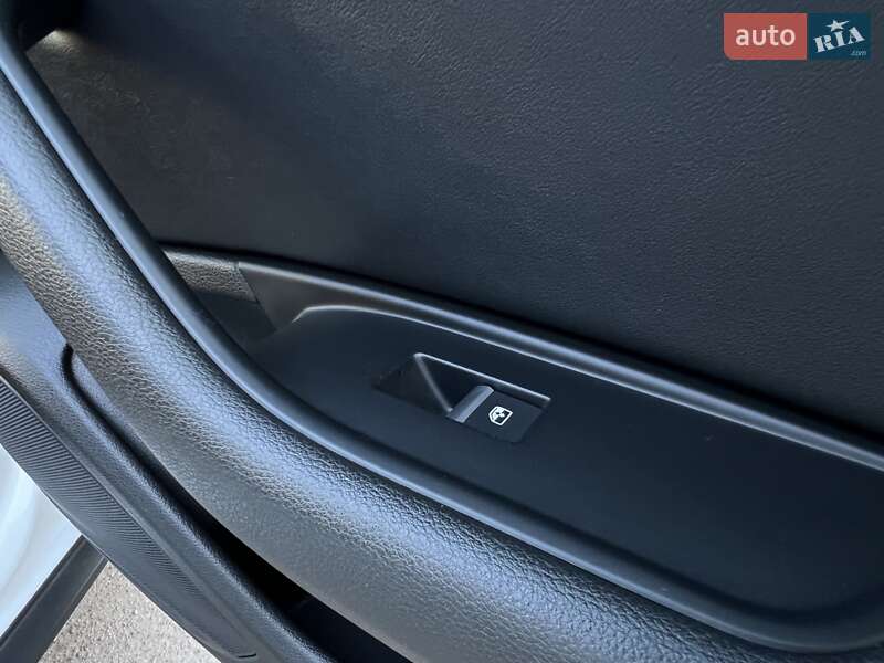 Универсал Audi A4 Allroad 2017 в Дрогобыче фото 78 Универсал Audi A4 Allroad 2017 в Дрогобыче