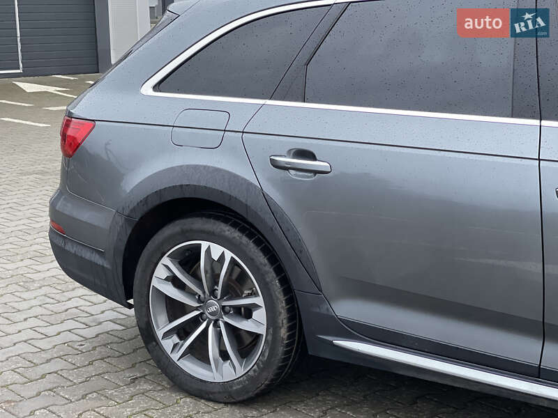 Універсал Audi A4 Allroad 2017 в Нововолинську