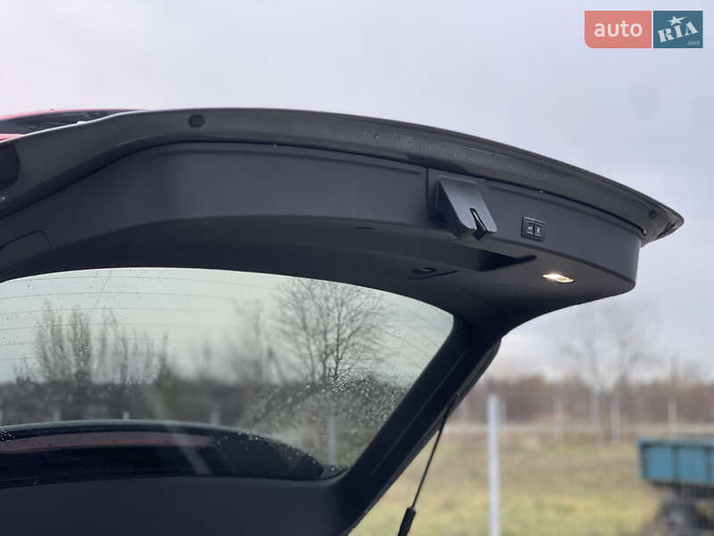 Універсал Audi A4 Allroad 2017 в Нововолинську