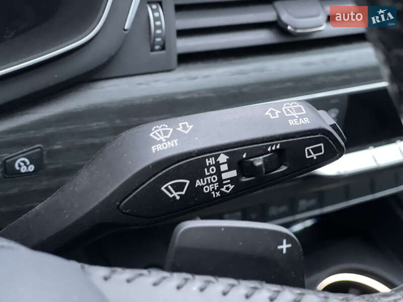 Універсал Audi A4 Allroad 2017 в Нововолинську