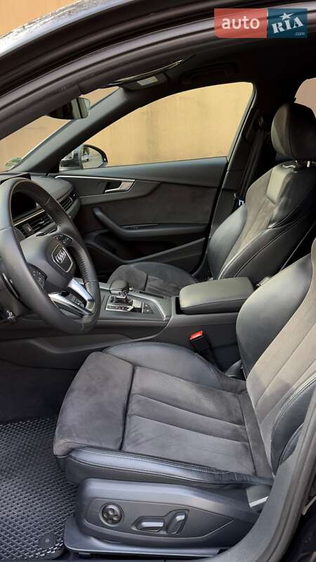 Универсал Audi A4 Allroad 2018 в Киеве