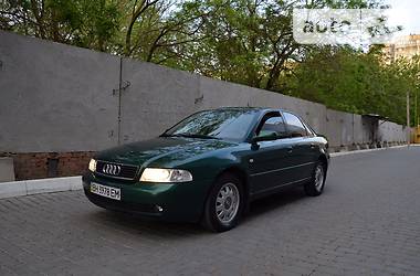 Седан Audi A4 2000 в Одессе