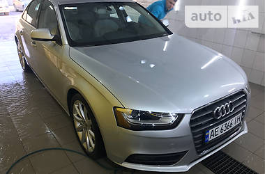 Седан Audi A4 2013 в Днепре