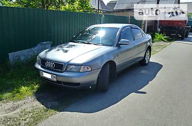 Седан Audi A4 1998 в Киеве