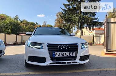 Седан Audi A4 2011 в Сваляве