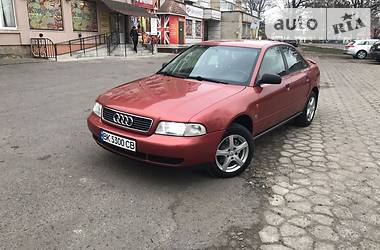 Седан Audi A4 1995 в Дубно