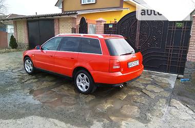 Універсал Audi A4 2001 в 