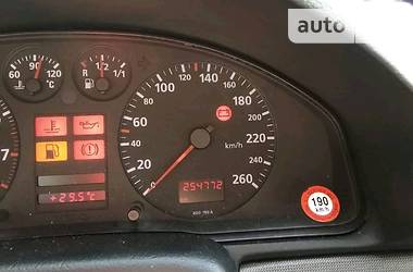 Седан Audi A4 1997 в 