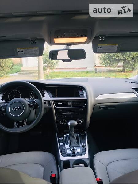 Седан Audi A4 2015 в Львові