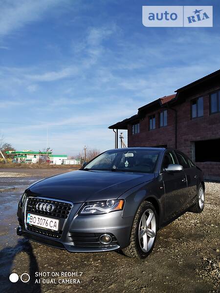 Седан Audi A4 2012 в Лановцах
