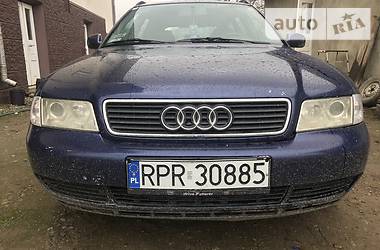 Універсал Audi A4 1998 в Чернівцях