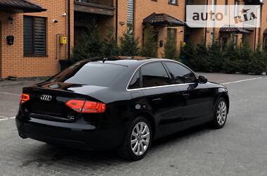 Седан Audi A4 2011 в Виннице