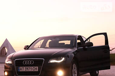 Седан Audi A4 2011 в Ивано-Франковске