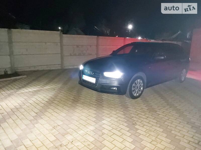 Универсал Audi A4 2015 в Змиеве