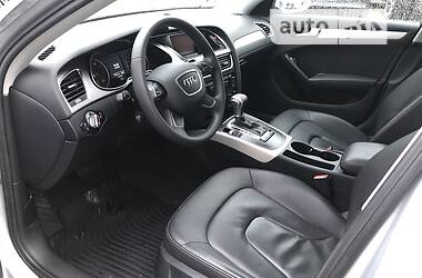 Седан Audi A4 2013 в Львові