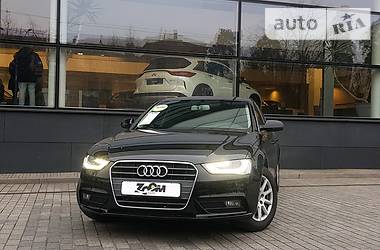 Седан Audi A4 2012 в Киеве