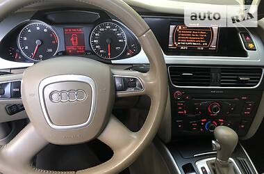 Седан Audi A4 2011 в Ивано-Франковске