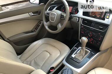 Седан Audi A4 2011 в Ивано-Франковске