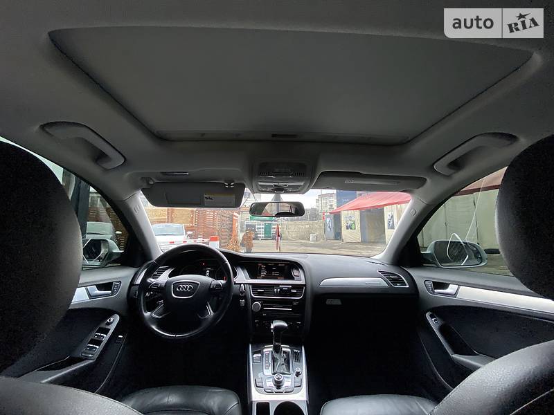 Седан Audi A4 2012 в Києві