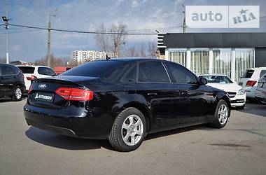 Седан Audi A4 2011 в 