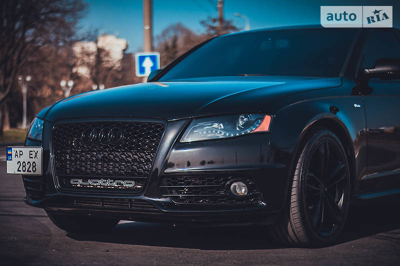 Седан Audi A4 2012 в Запоріжжі