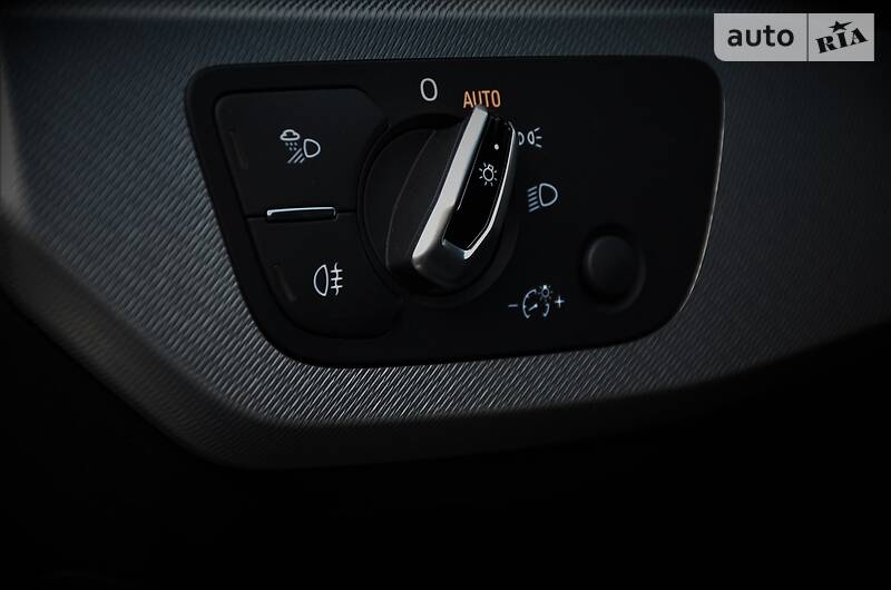 Седан Audi A4 2016 в Києві