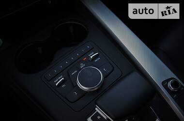 Седан Audi A4 2016 в 