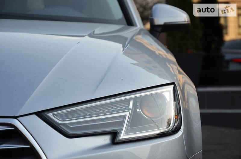 Седан Audi A4 2016 в Києві