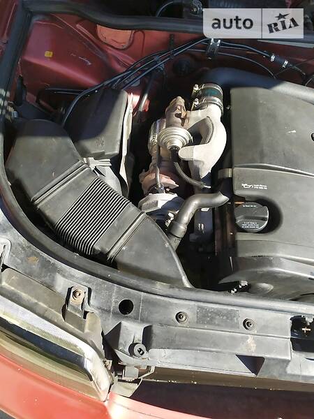 Седан Audi A4 1996 в Яворове