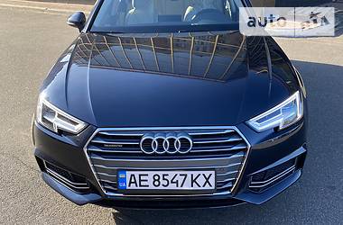 Седан Audi A4 2018 в 