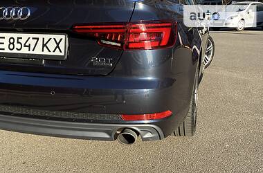 Седан Audi A4 2018 в 