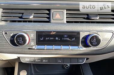 Седан Audi A4 2018 в 