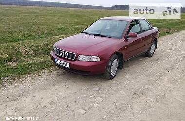Седан Audi A4 1999 в 