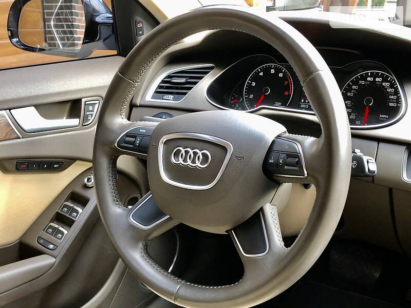 Седан Audi A4 2014 в Києві