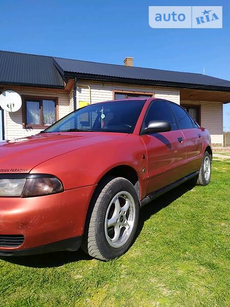 Седан Audi A4 1996 в Яворове