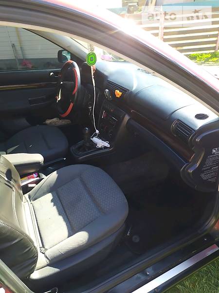 Седан Audi A4 1996 в Яворове