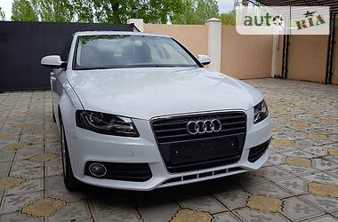 Седан Audi A4 2012 в 