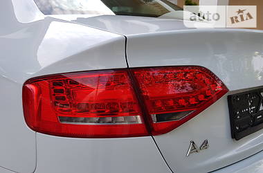 Седан Audi A4 2012 в 