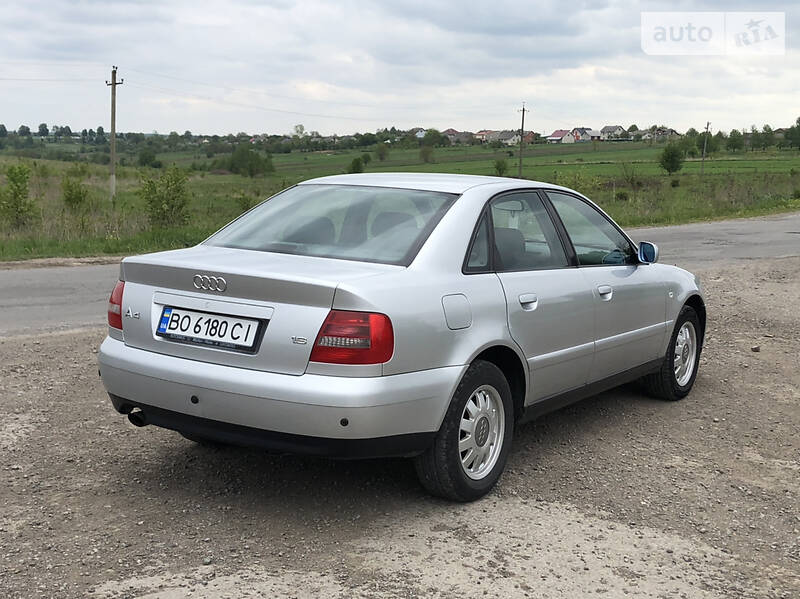 Седан Audi A4 1999 в Бучачі