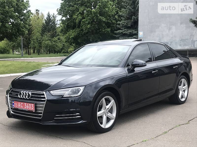 Седан Audi A4 2017 в Рівному