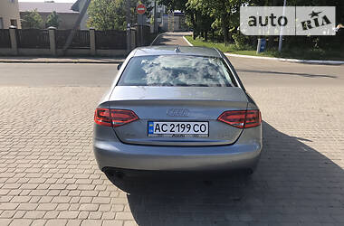 Седан Audi A4 2010 в Луцке