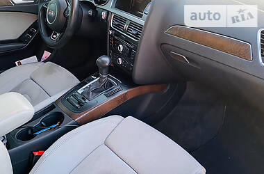 Седан Audi A4 2012 в Харькове