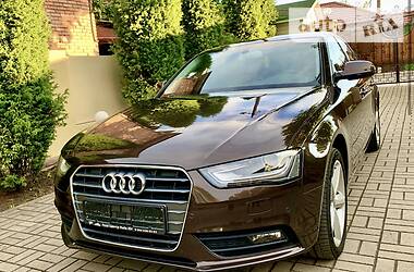 Седан Audi A4 2012 в Киеве