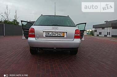 Універсал Audi A4 2001 в 