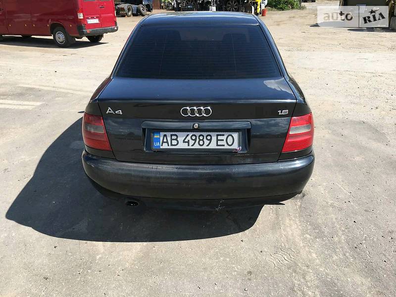 Седан Audi A4 1997 в Виннице